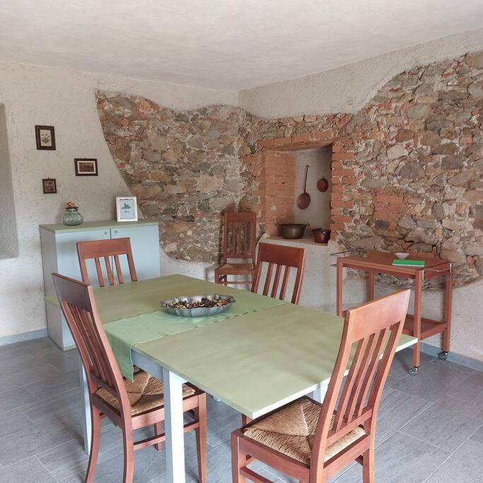 Istanti - Menta Apartment Costigliole Saluzzo ภายนอก รูปภาพ
