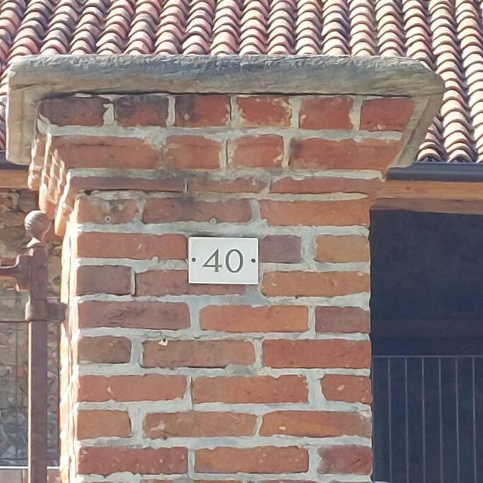 Istanti - Menta Apartment Costigliole Saluzzo ภายนอก รูปภาพ